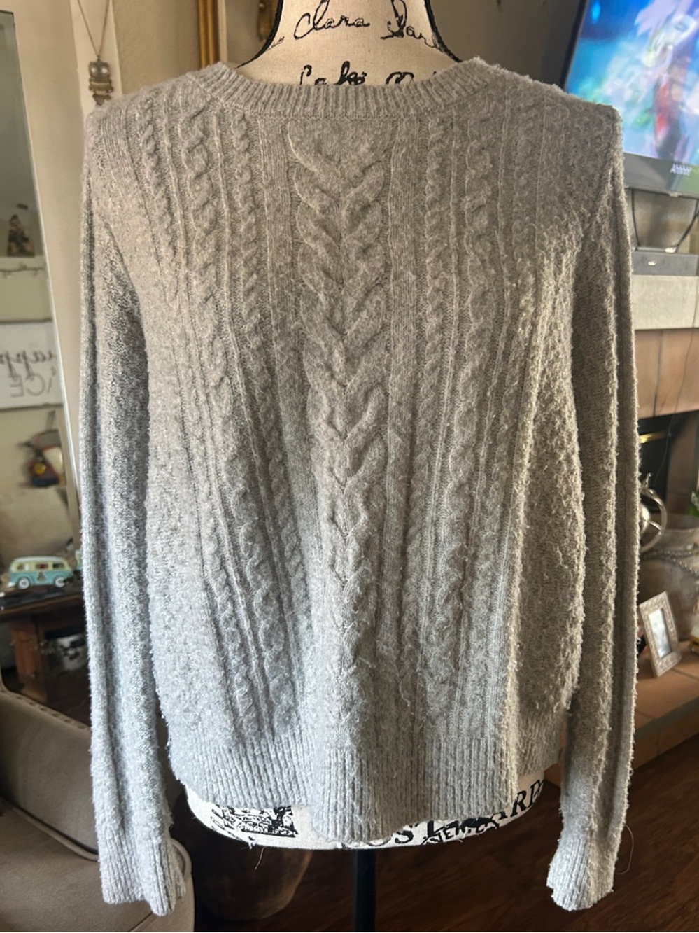 Incredibly Soft!! Hippie Rose Gray Cable-Knit Crewneck Sweater